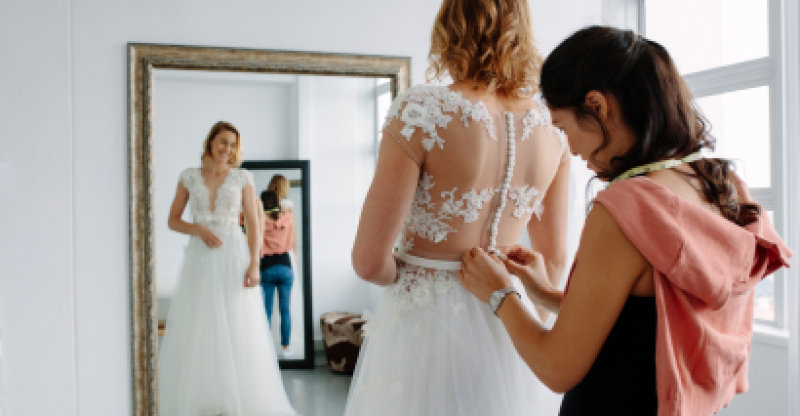 Perfecting Wedding Dress Shopping Etiquette: A Complete Guide